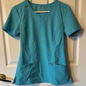 Cherokee Scrub Top